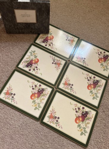 Vintage traditional table - traditional,