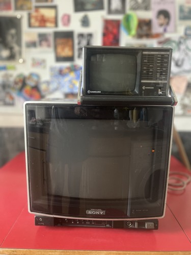 Rare sony trinitron - rare**,