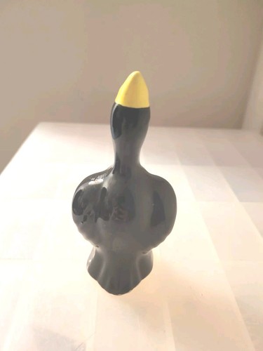 Ceramic blackbird pie funnel - pie, funnel-