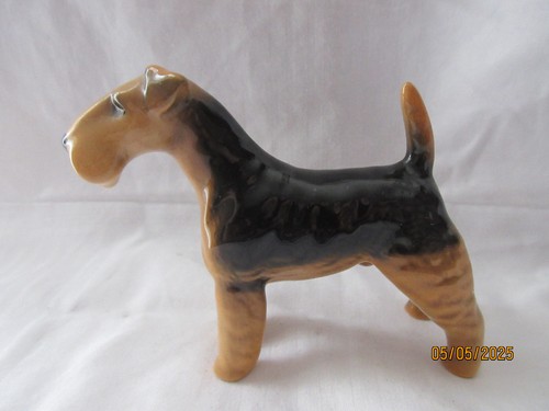 Beswick airedale terrier dog - dog, /