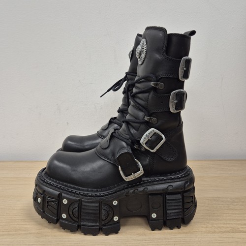 New rock wall tank leather - new,