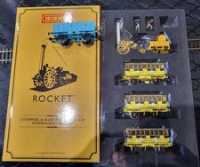 Hornby R3810 Rocket Train Pack Loco & 3 Coaches + Extra Open Carriage DCC Ready