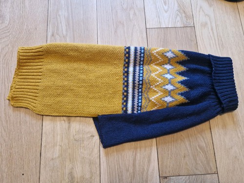 Blue and multicoloured - and,