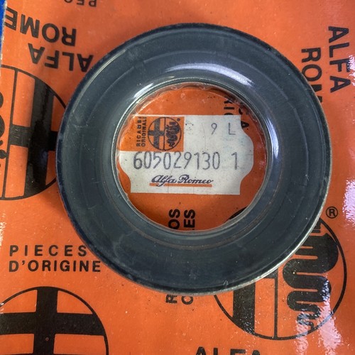 Shaft seal camshaft - camshaft, for