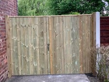 Wooden driveway gates high - wooden,