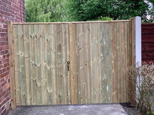 Wooden driveway gates - wooden,