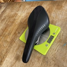 Fizik Arione K:ium Carbon