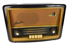 BUSH VHF61 Bakelite 8 Valve