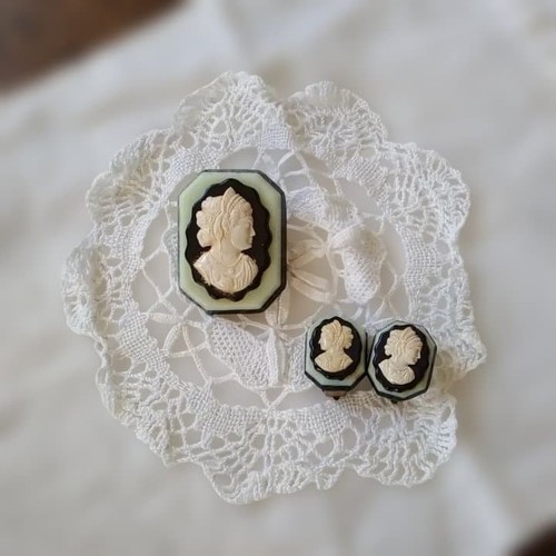 Vintage cameo earrings - vintage,