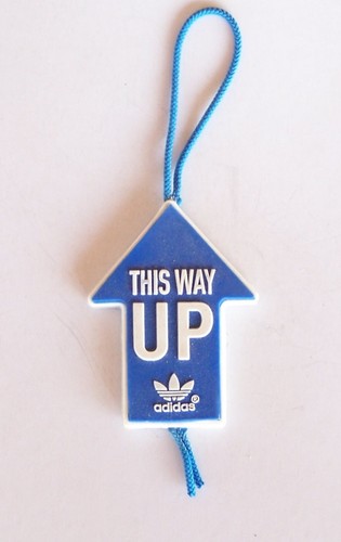Old this way adidas arrow - old,