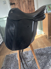 Jeffries 17.5 inch Dressage Saddle in black 