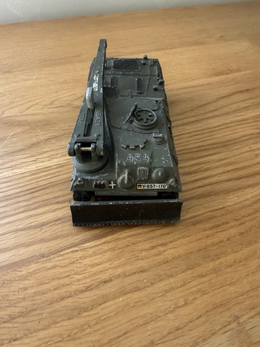 Dinky leopard repair - leopard,