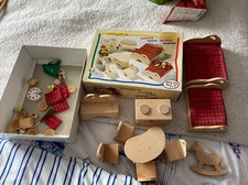 WF Puppets Vintage Dolls House Wooden Furniture In Original Box Plus Extras