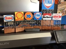 1/64 HO SCALE slot car / GARAGE DIORAMA billboard sign and stand . 