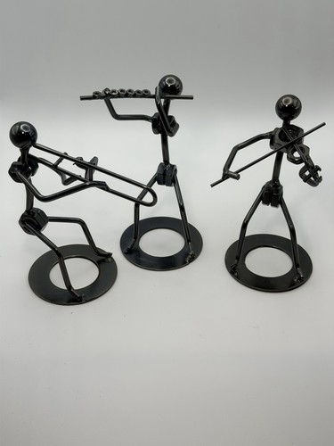 Musical figures nuts - figures, bolts