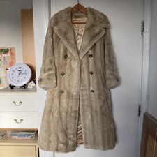 Vintage 1970s Astraka by