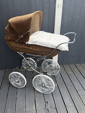 Vintage Pram With Quilt Set And Pillow Great Condition