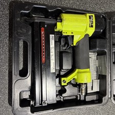 Draper Air Stapler Nailer 10-50mm Nails 12-40mm Staples Safety Lock Case