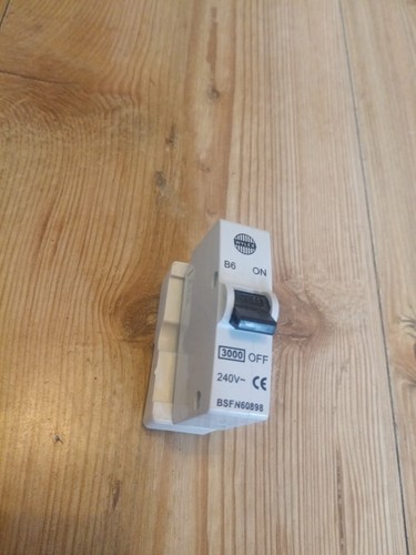 Wylex amp mcb push plug - push, in