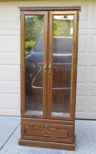 Vintage gun cabinet sauder - 7, .