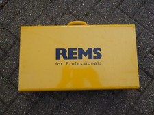 REMS Amigo E Conduit Threading