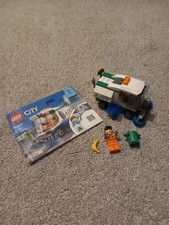 LEGO CITY 60249 Street Sweeper