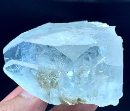 Terminated aquamarine crystal - terminated,