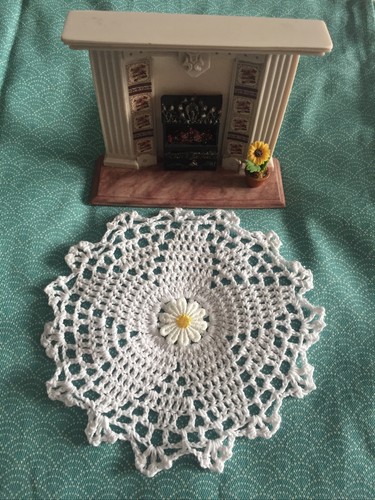 Dolls house rug mat - house, /