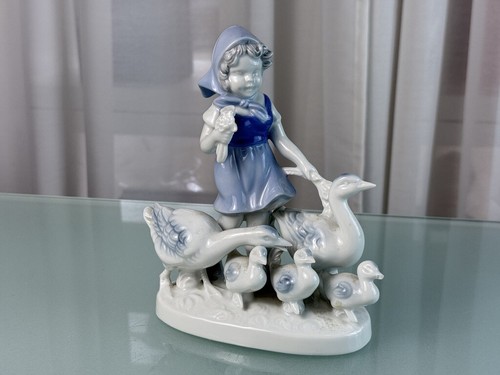 Collectors porcelain figurine - collectors,