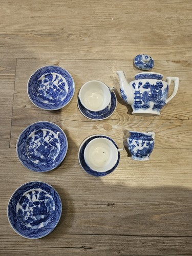 Childs blue willow pattern - willow,