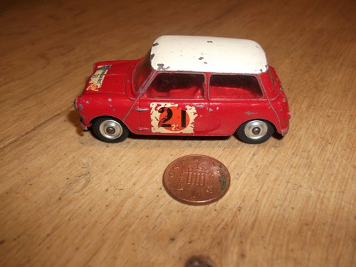 Corgi toys bmc - cooper, s