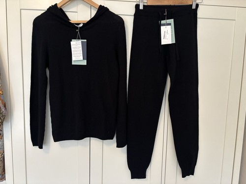 Bnwt johnstons elgin 100 - johnstons, of