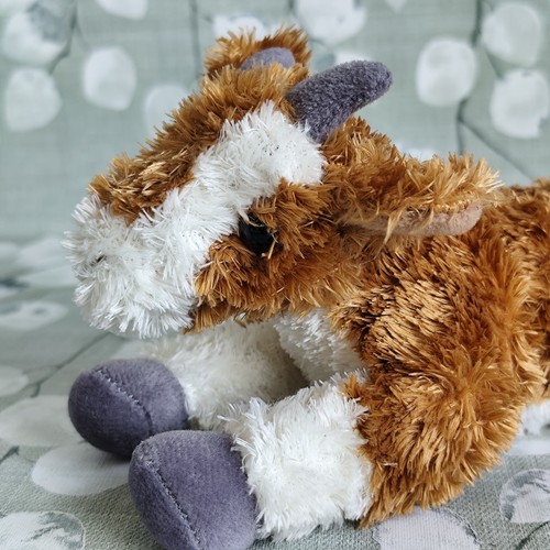 Aurora flopsies pickles - 'pickles', goat