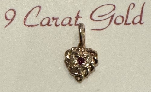 9ct yellow gold - gold, heart
