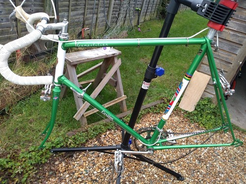 Vintage carlton racing bike - racing,