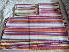 KINGSIZE DUVET SET COLOR BRIGHTS 2 PILLOW CASES AND A DUVET COVER