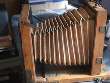 Wooden field plate camera