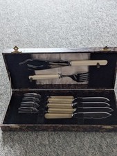 Vintage Fish Cutlery Boxed
