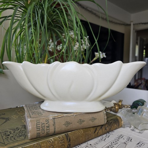 Vintage mantle vase cream - vase,