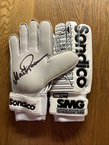 Mart poom autographed - poom, of