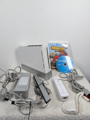 Nintendo wii console - nintendo,