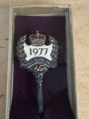 1977 queen elizabeth silver - 1977,