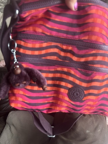 Bright kipling bag - no, tags