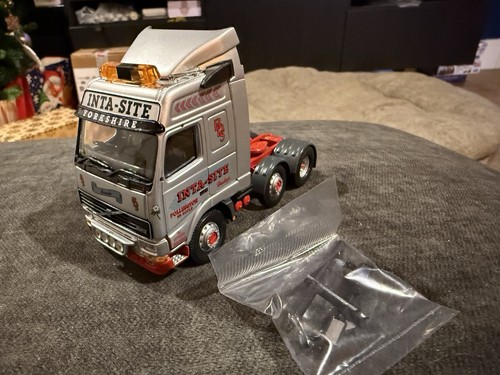 Corgi volvo tractor unit - corgi,