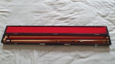 Winmau 2 piece snooker pool cue and case