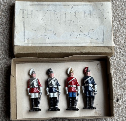 The king men lead soldiers - king's,