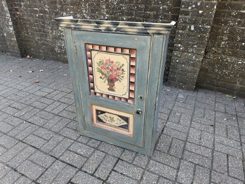 Early victorian pine corner - pine,