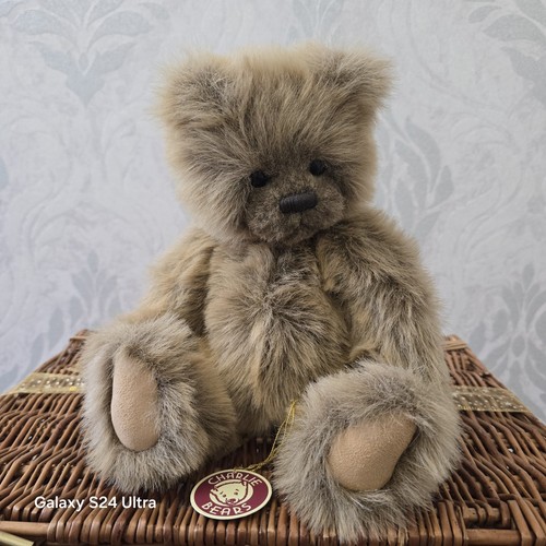 Charlie bears bobby - bears,