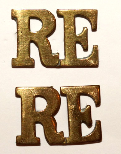 British military cap badges - cap,