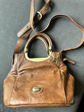 Ollie And Nic Crossbody/Frame